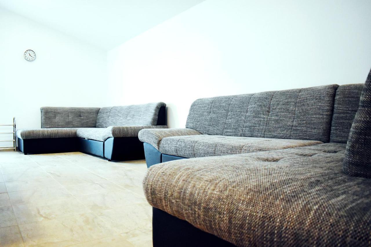 Apartmani Lovrencic Vrsi Exteriör bild